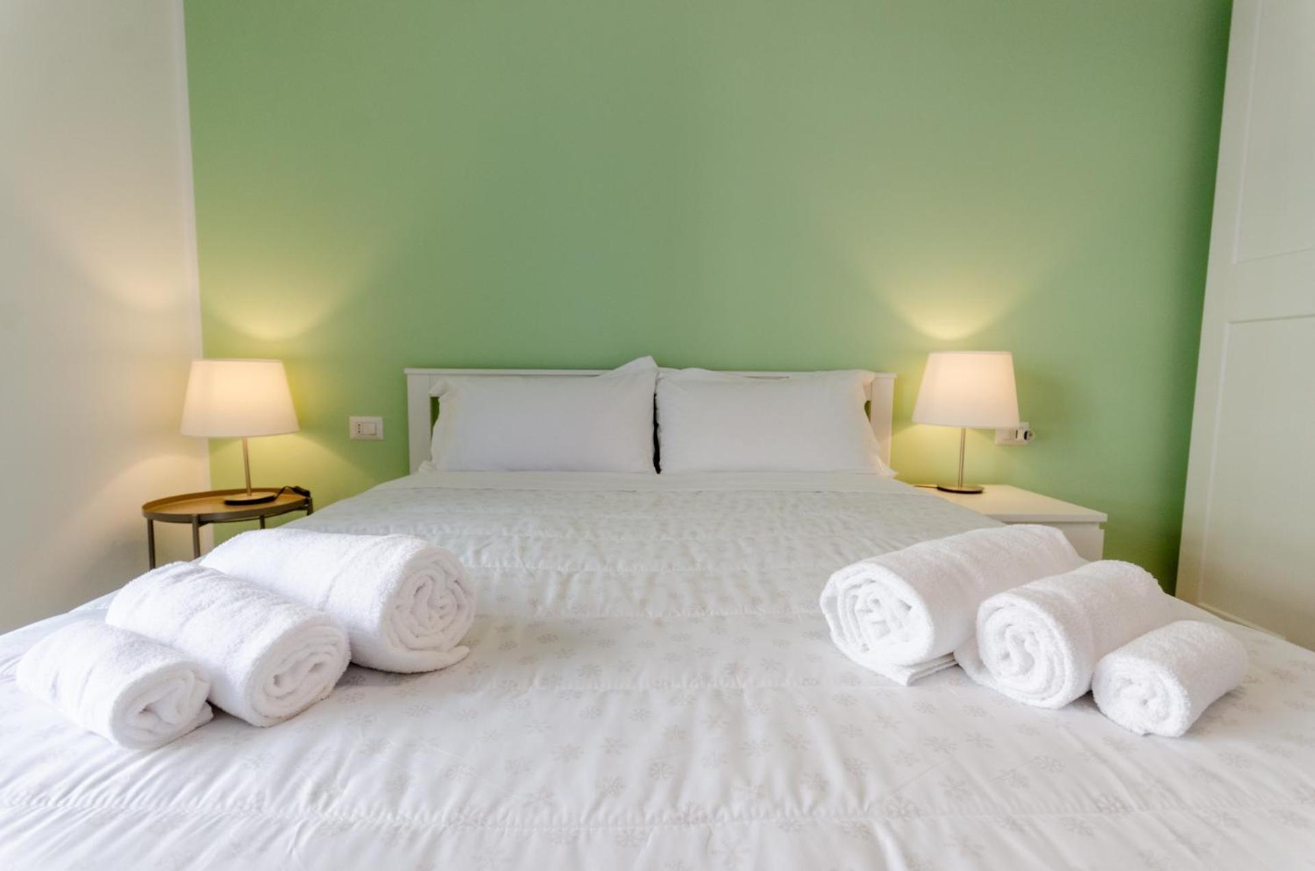 Vivimi Home Fiordalisi Stile & Comfort Vicino Metro มิลาน ภายนอก รูปภาพ